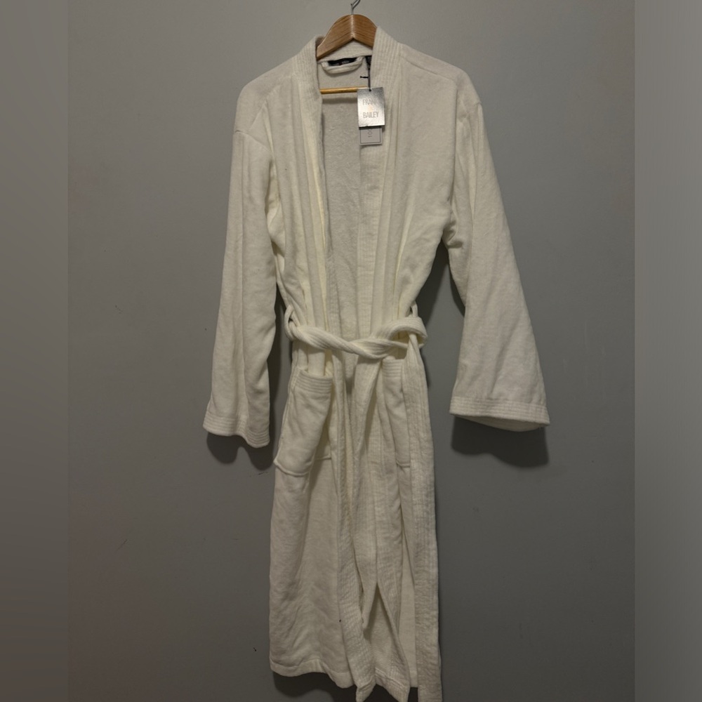 NEW 100% Cotton White Comfy Housecoat Bathrobe Frank & Bailey Small with Tags